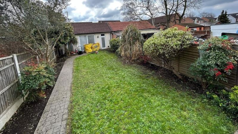 garden-maintenance-ilford garden maintenance Ilford