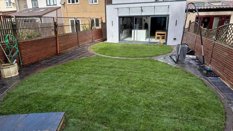 lawn-laying-chigwell lawn laying Chigwell